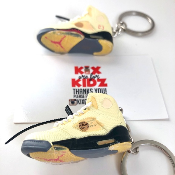 Jordan 5 off white Sail 3D Mini Sneaker Keychain - Picture 2 of 5